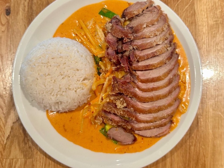 Knusprige Ente mit Kokos-Thai-Curry